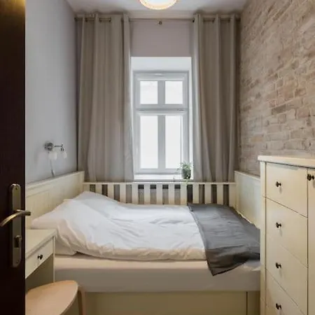 Spacious And Quiet In The Centre Poznań