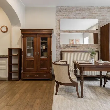 Spacious And Quiet In The Centre Lejlighed *